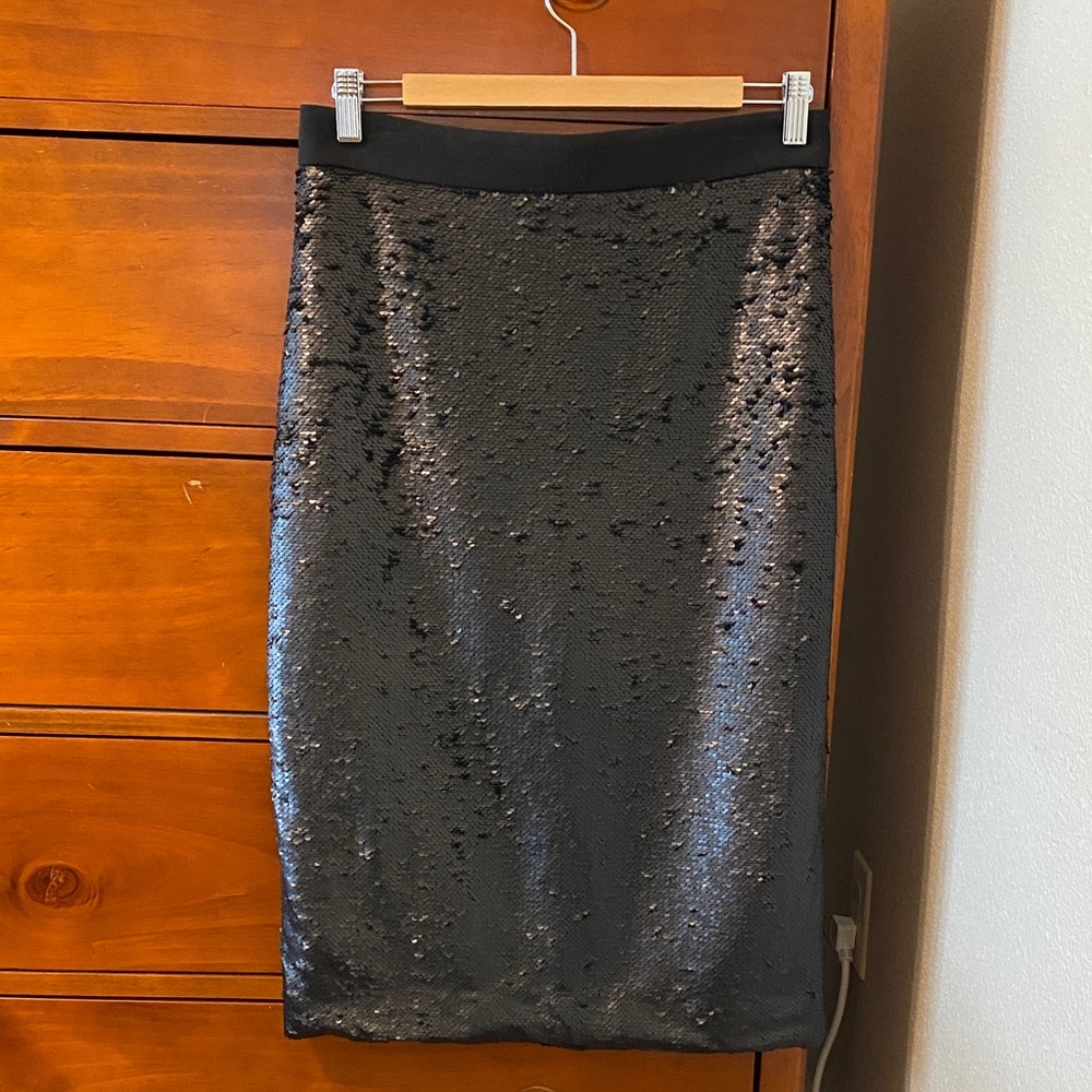 Banana Republic Black Sequin Pencil Skirt, Size 8